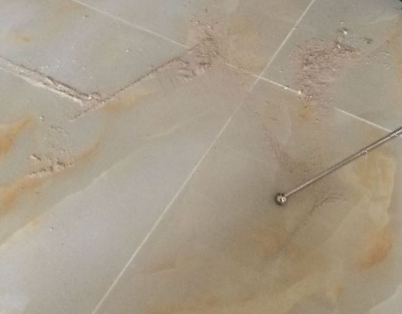 大洼瓷砖空鼓维修公司分享粘合剂选择不当在瓷砖铺贴过程中可能导致以下问题
